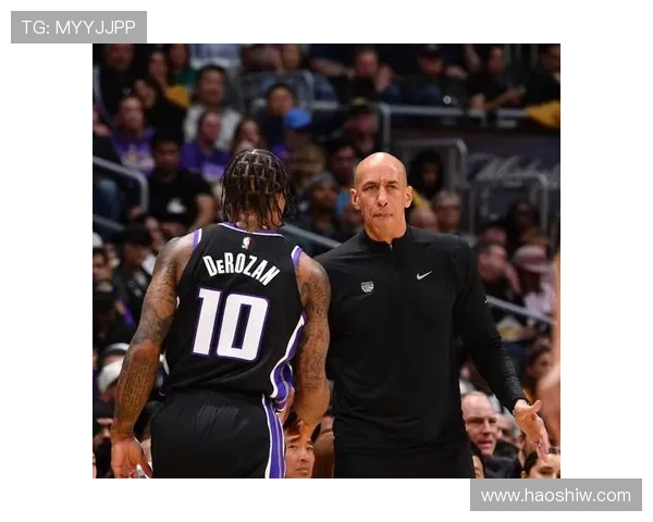 快船大胜国王 五人表现出色 四人及格